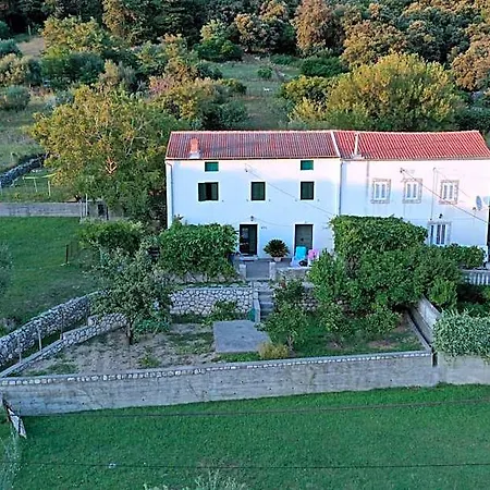 Holiday home Viskic *